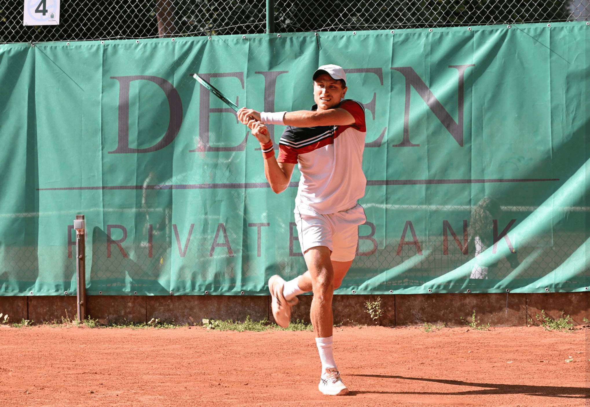 Match de tennis moderne